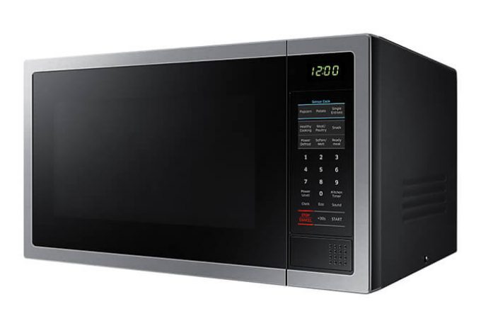 Samsung 28L 1000W Microwave ME6104ST1 Angle